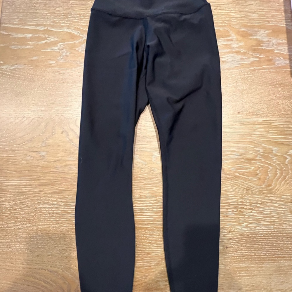 ALO Yoga Black Leggings with Elastic Waistband